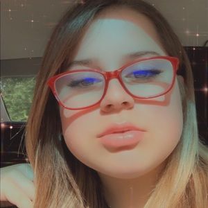 Meet your Posher, Candace